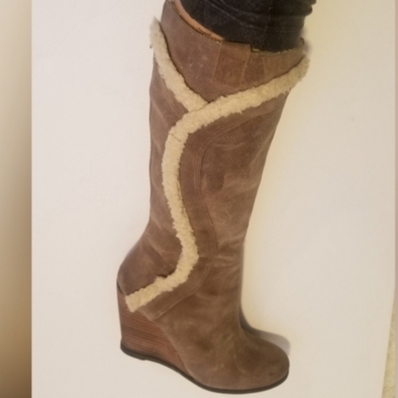 RARE Tall Fergie Shearling Lined Wedge Boots - Picture 7 of 11